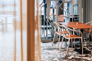هتل Mercure Brest Centre Port