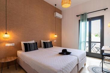 هتل Anemos Inn By Estia