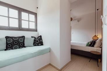هتل Anemos Inn By Estia