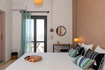 هتل Anemos Inn By Estia