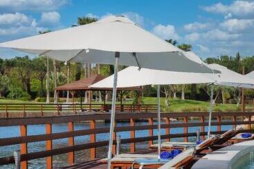 هتل Domes Lake Algarve Residences