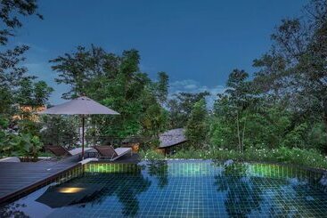 هتل Noku Phuket
