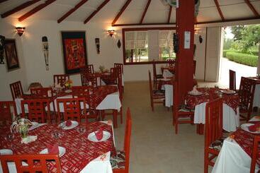Diamarek Hotel Sur La Plage