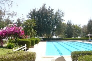 Diamarek Hotel Sur La Plage