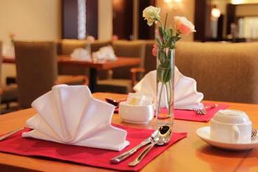 هتل Best Western Premier Tuushin