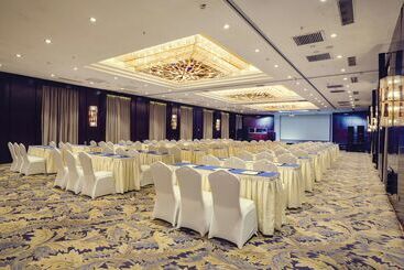 هتل Best Western Premier Tuushin