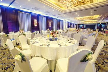 هتل Best Western Premier Tuushin
