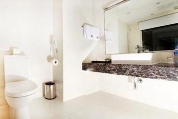 هتل Best Western Premier Tuushin