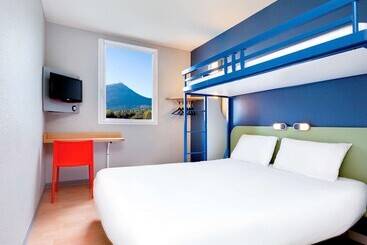 هتل Ibis Budget Clermontferrand Nord Riom
