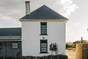 هتل Piermont Retreat