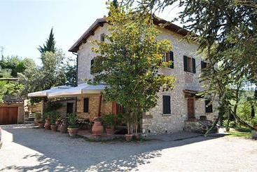호텔 Podere Campriano Winery Adult Only