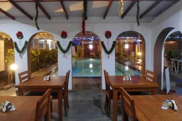 هتل Ranveli Beach Resort