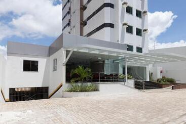 هتل Rede Andrade Hangar