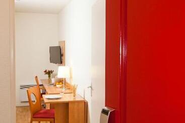 هتل Séjours & Affaires Rennes Longs Champs