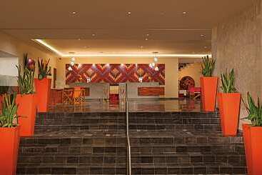 هتل Sunscape Residence Tower