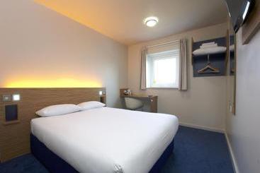 هتل Travelodge Portsmouth Hilsea