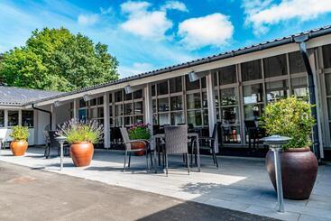 Strandhotel Balka Søbad
