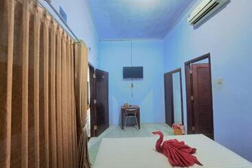 تختخواب و صبحانه Artha Graha Homestay