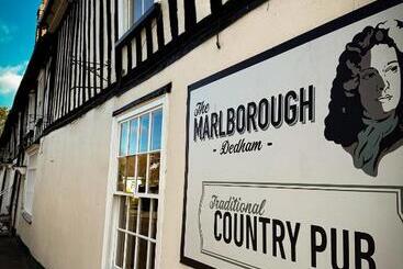 تختخواب و صبحانه The Marlborough Dedham