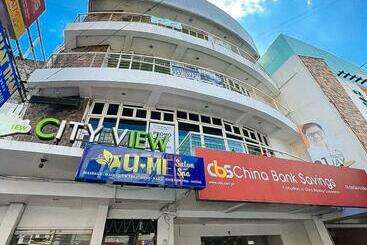 ホテル City View  Olongapo
