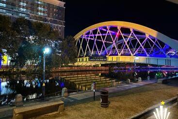 The Shore Hotel & Residences By La Vista