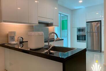 The Shore Hotel & Residences By La Vista