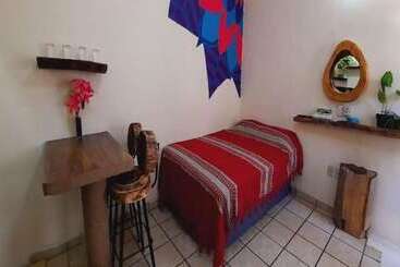 هتل Cannacare By Oyo Rooms