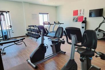 هتل Comfort Suites