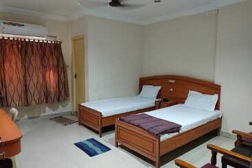 هتل Geetha International