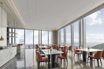 هتل Hilton Zhuji