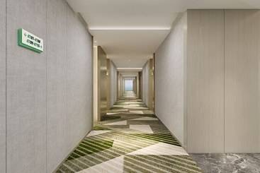 هتل Holiday Inn Yongkang By Ihg