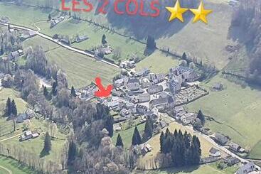 هتل Hôtel Les Deux Cols