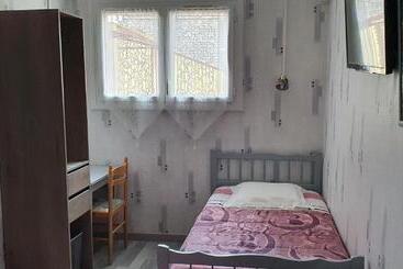 هتل Hôtel Les Deux Cols