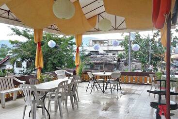 酒店 La Casa Roa Hostel