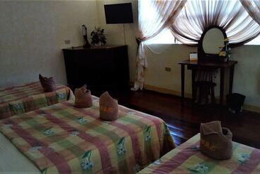ホテル La Casa Roa Hostel