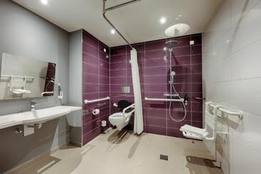 هتل Premier Inn Hamburg City Klostertor