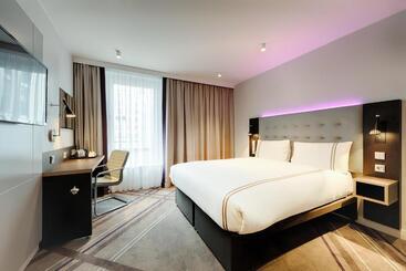 هتل Premier Inn Hamburg City Klostertor