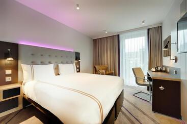 هتل Premier Inn Hamburg City Klostertor