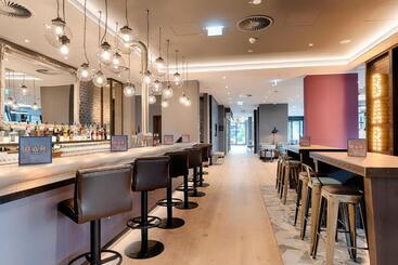 هتل Premier Inn Hamburg City Klostertor