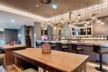 هتل Premier Inn Hamburg City Klostertor
