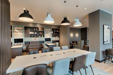 هتل Premier Inn Hamburg City Klostertor