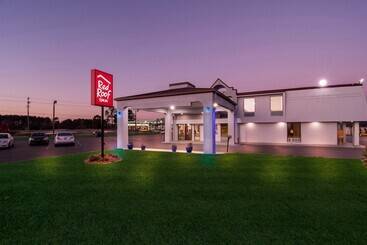 هتل Red Roof Inn Rocky Mount   Battleboro
