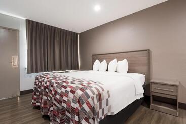 هتل Red Roof Inn Rocky Mount   Battleboro