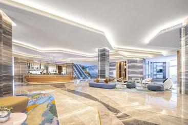 هتل Regala Skycity