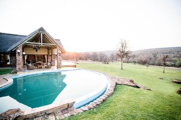 هتل Riverdance Lodge