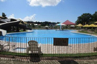 هتل Tmi Resort