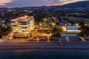 هتل Isla Brown Corinthia Resort & Spa, Curio Collection Hilton