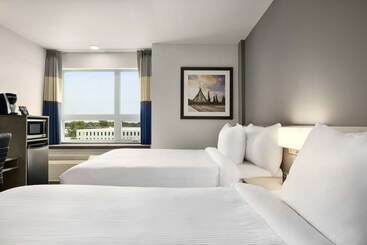 Microtel Inn & Suites Montreal Airport   Dorval Qc