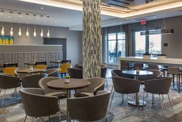 هتل Cambria  Manchester South Windsor