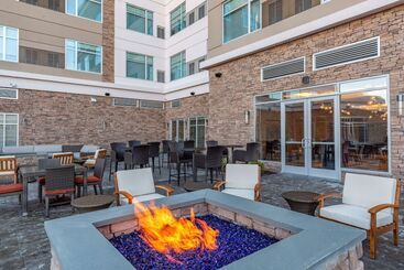 هتل Cambria  Manchester South Windsor